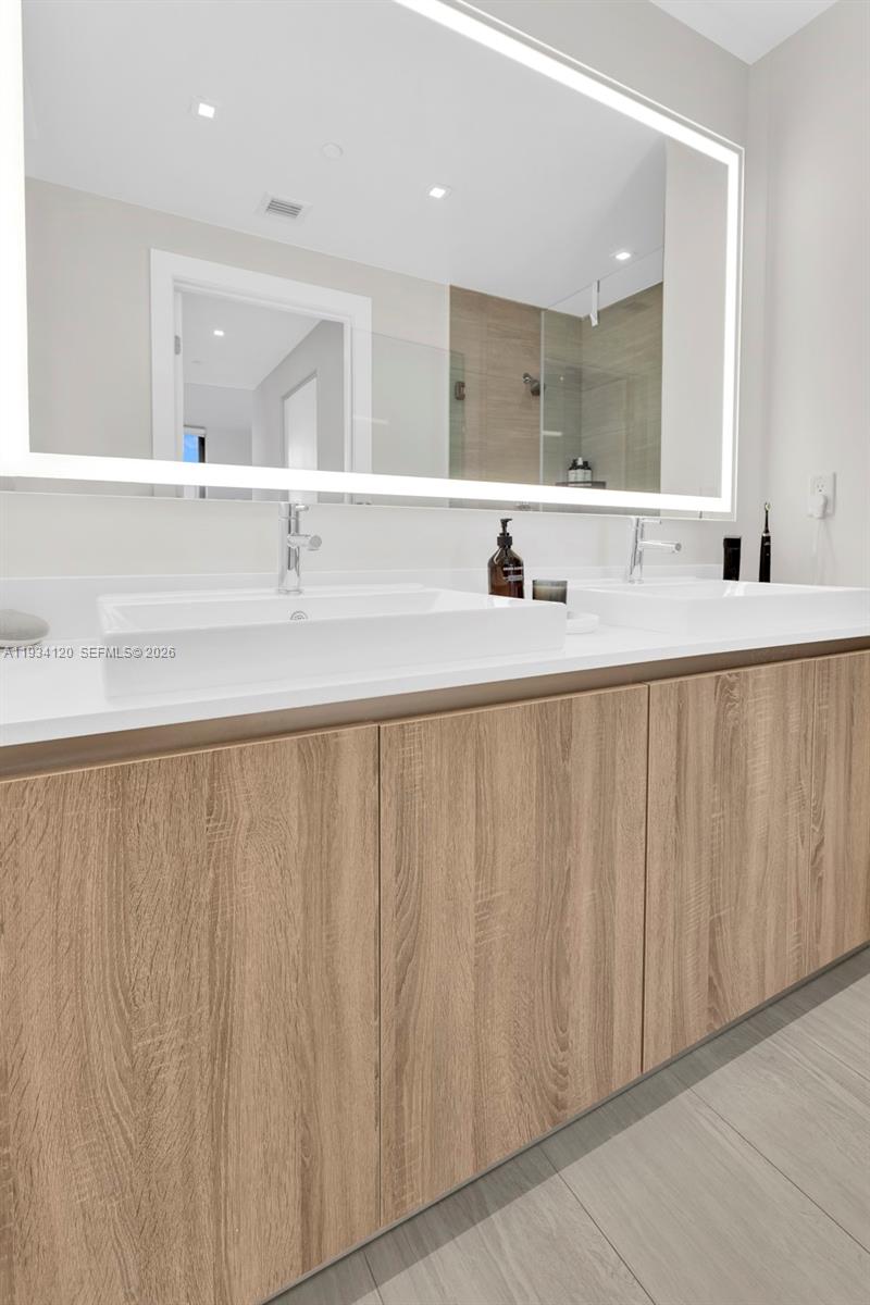 Aventura Park Square - Residential