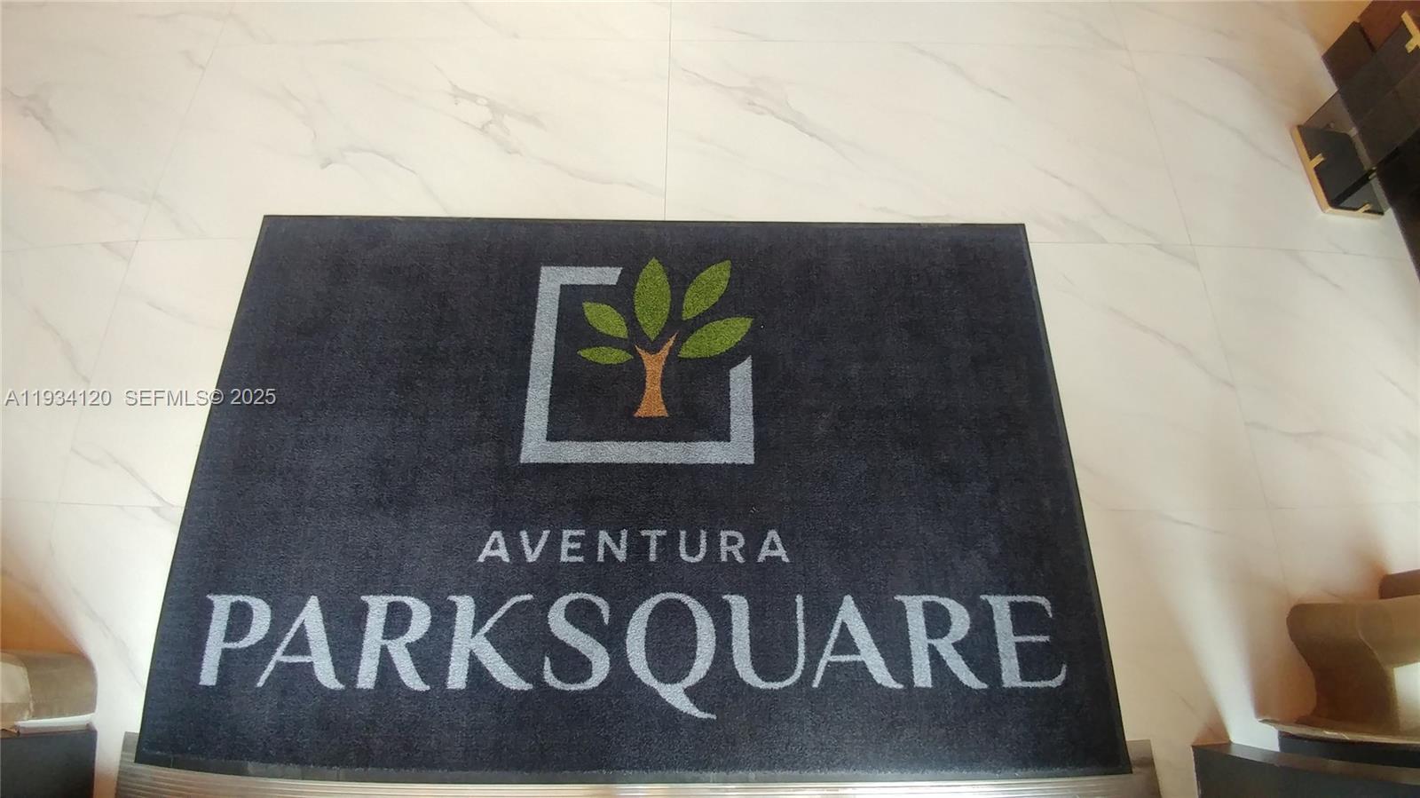 Aventura Park Square - Residential