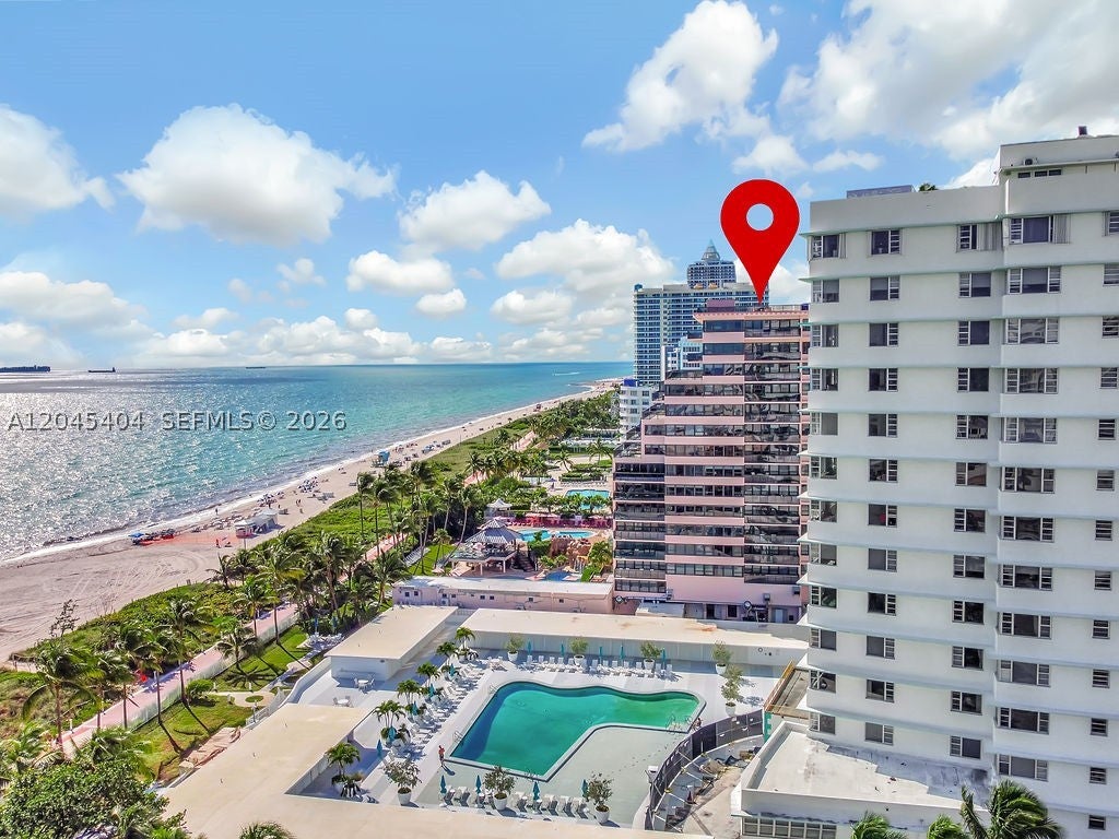 5225 Collins Ave 1117