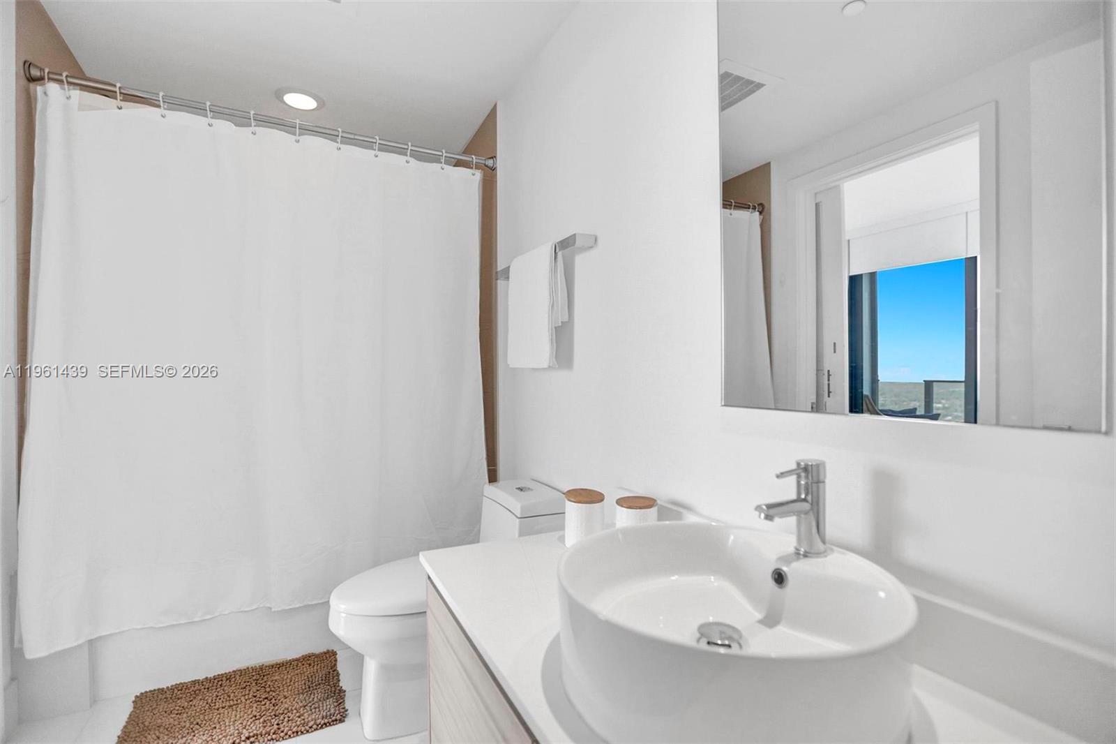 3401 MIDTOWN CONDO - Residential