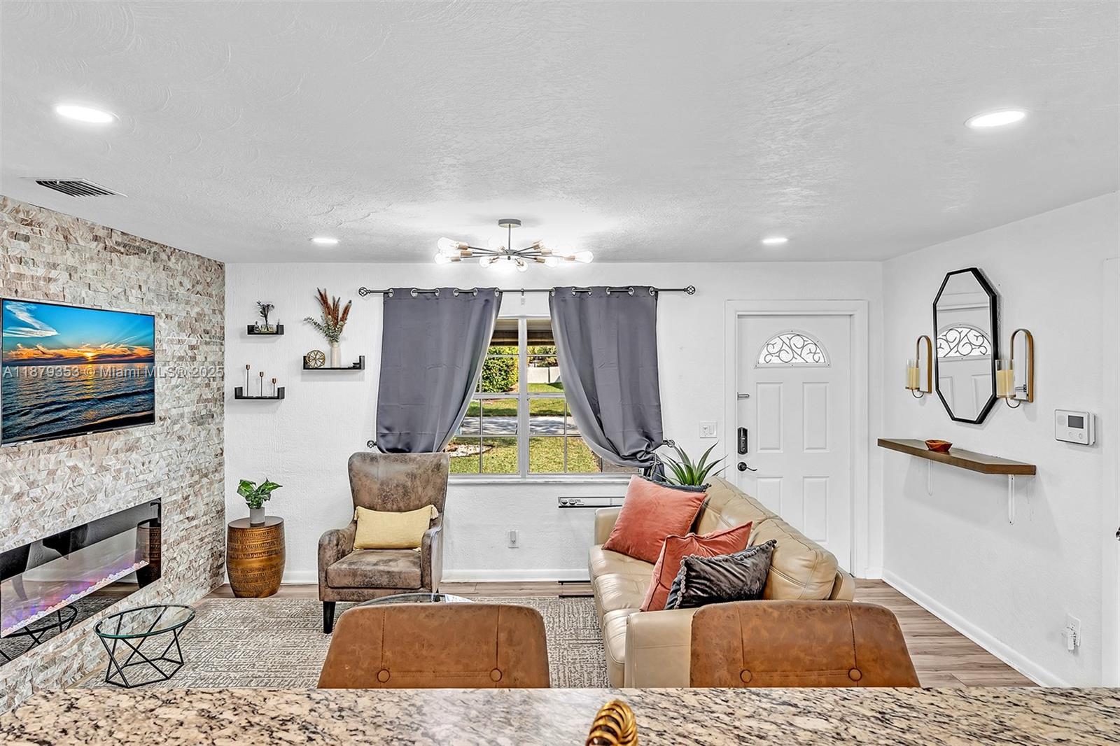 AVON HEIGHTS - Residential