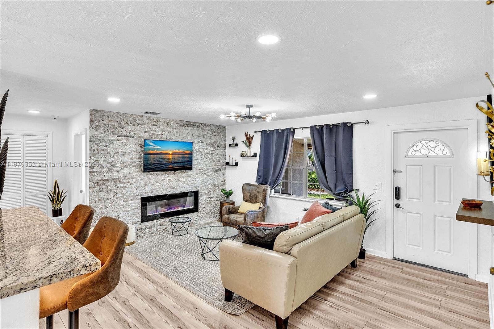 AVON HEIGHTS - Residential