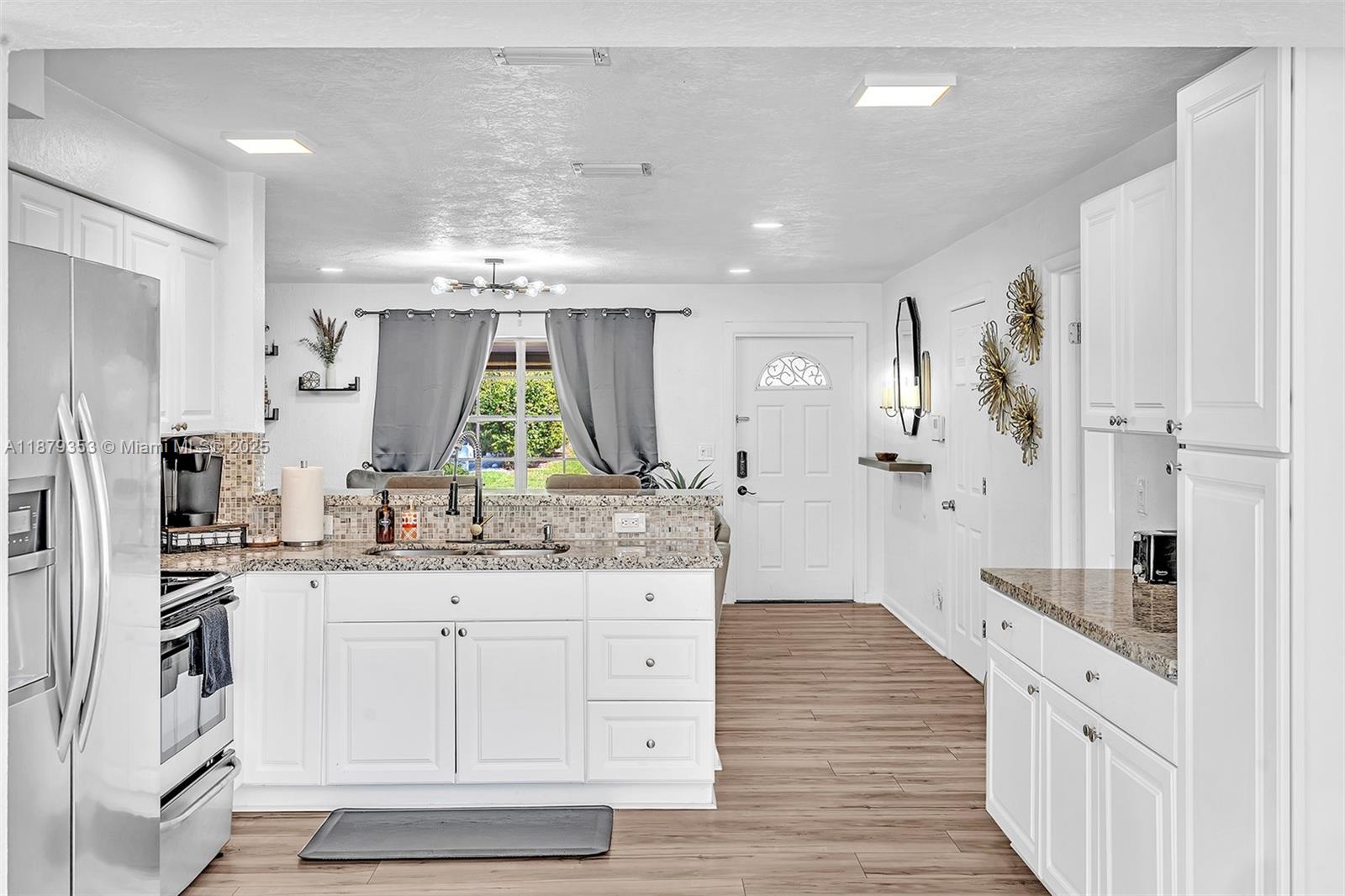 AVON HEIGHTS - Residential