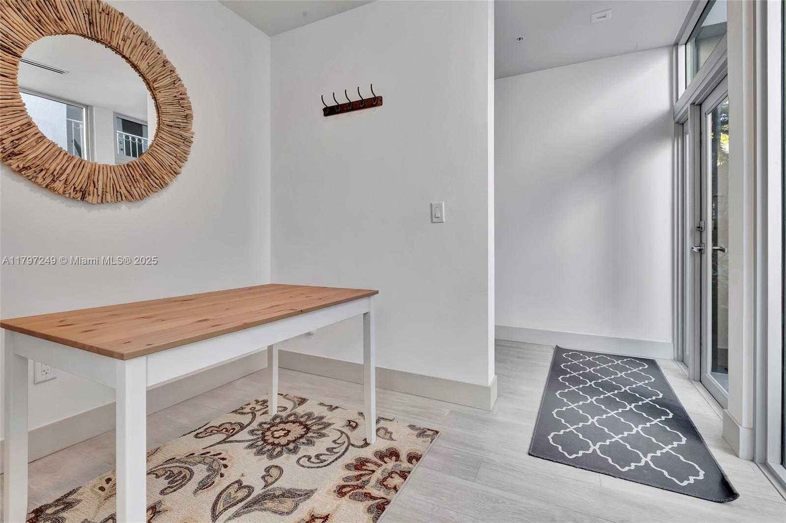 2924 Bird Ave 8