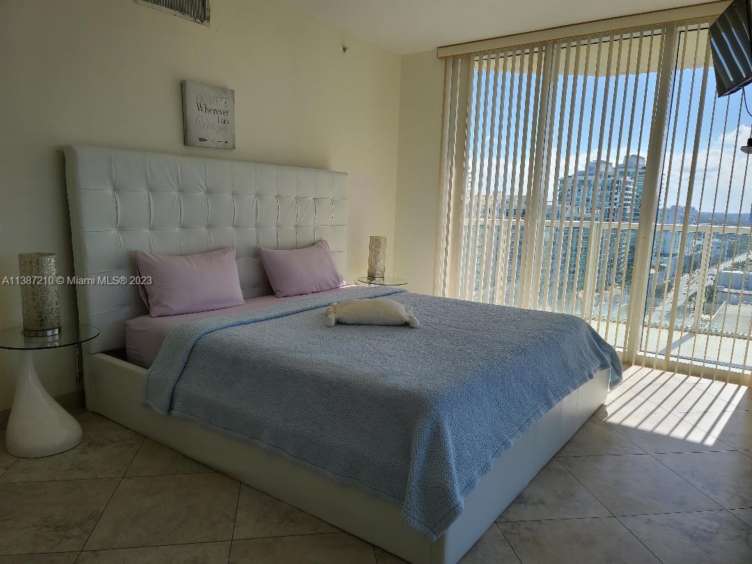 LA PERLA CONDO - Residential