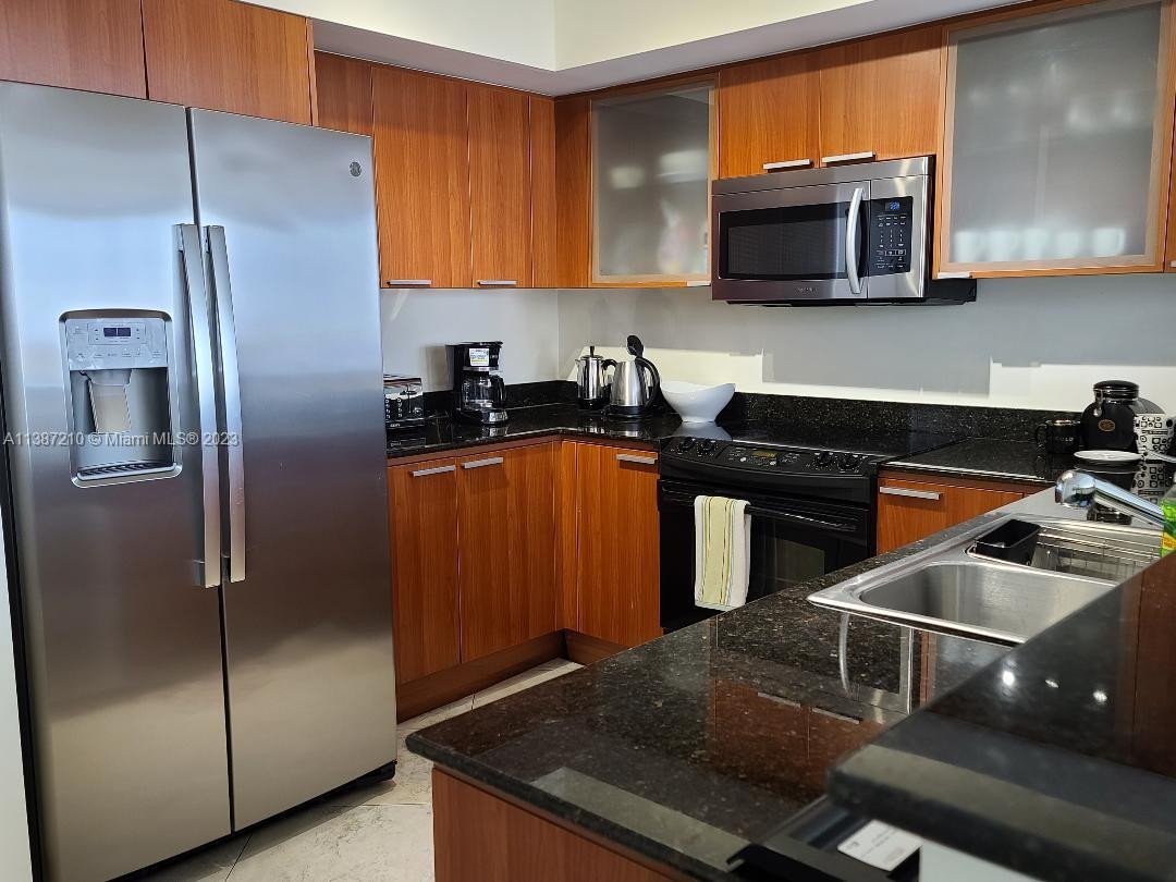 LA PERLA CONDO - Residential