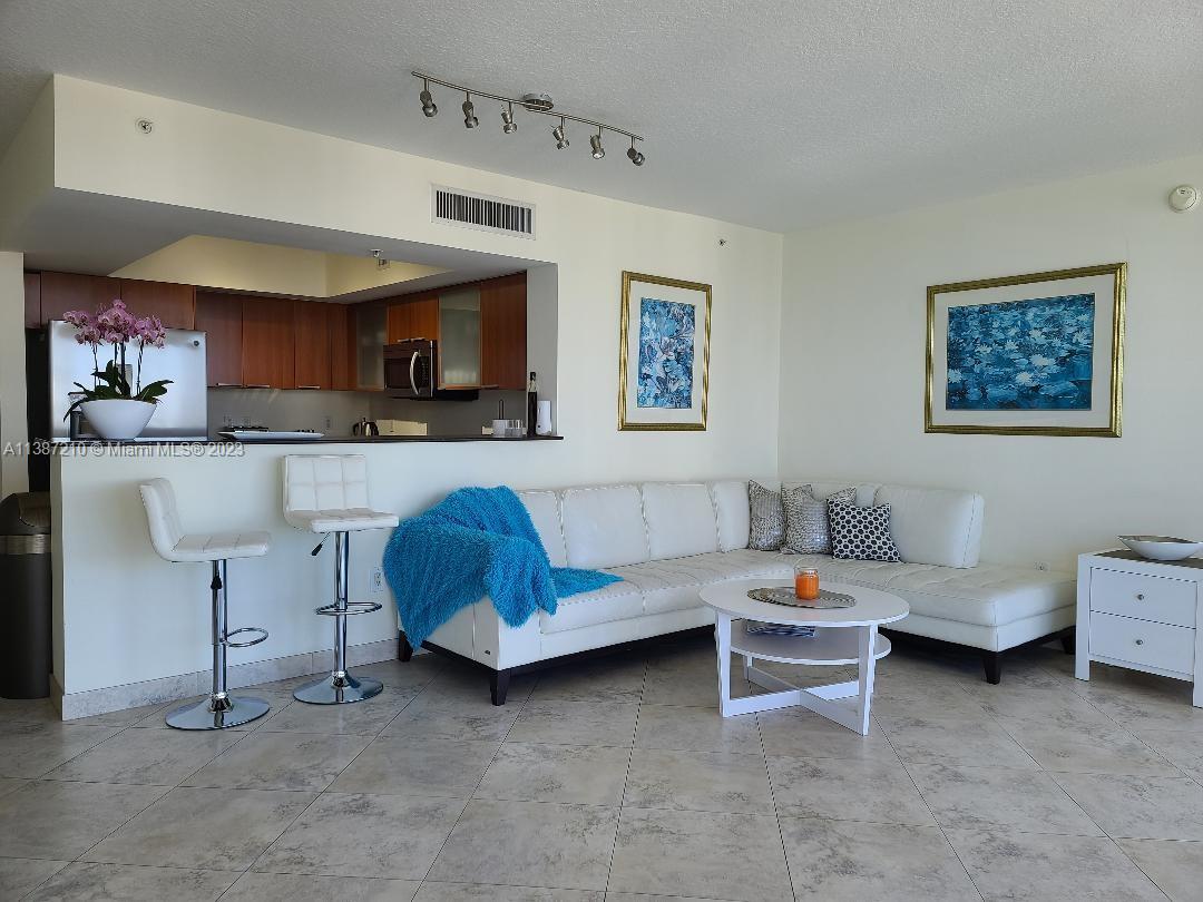 LA PERLA CONDO - Residential