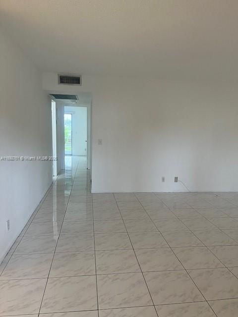 NEW HAMPTON AT CENTURY VI - Residential Lease