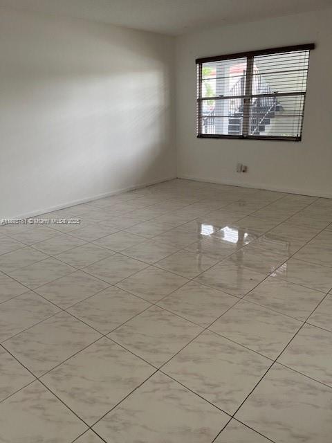 NEW HAMPTON AT CENTURY VI - Residential Lease