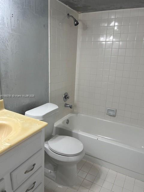 NEW HAMPTON AT CENTURY VI - Residential Lease