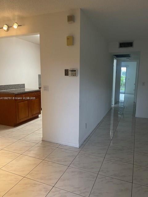 NEW HAMPTON AT CENTURY VI - Residential Lease