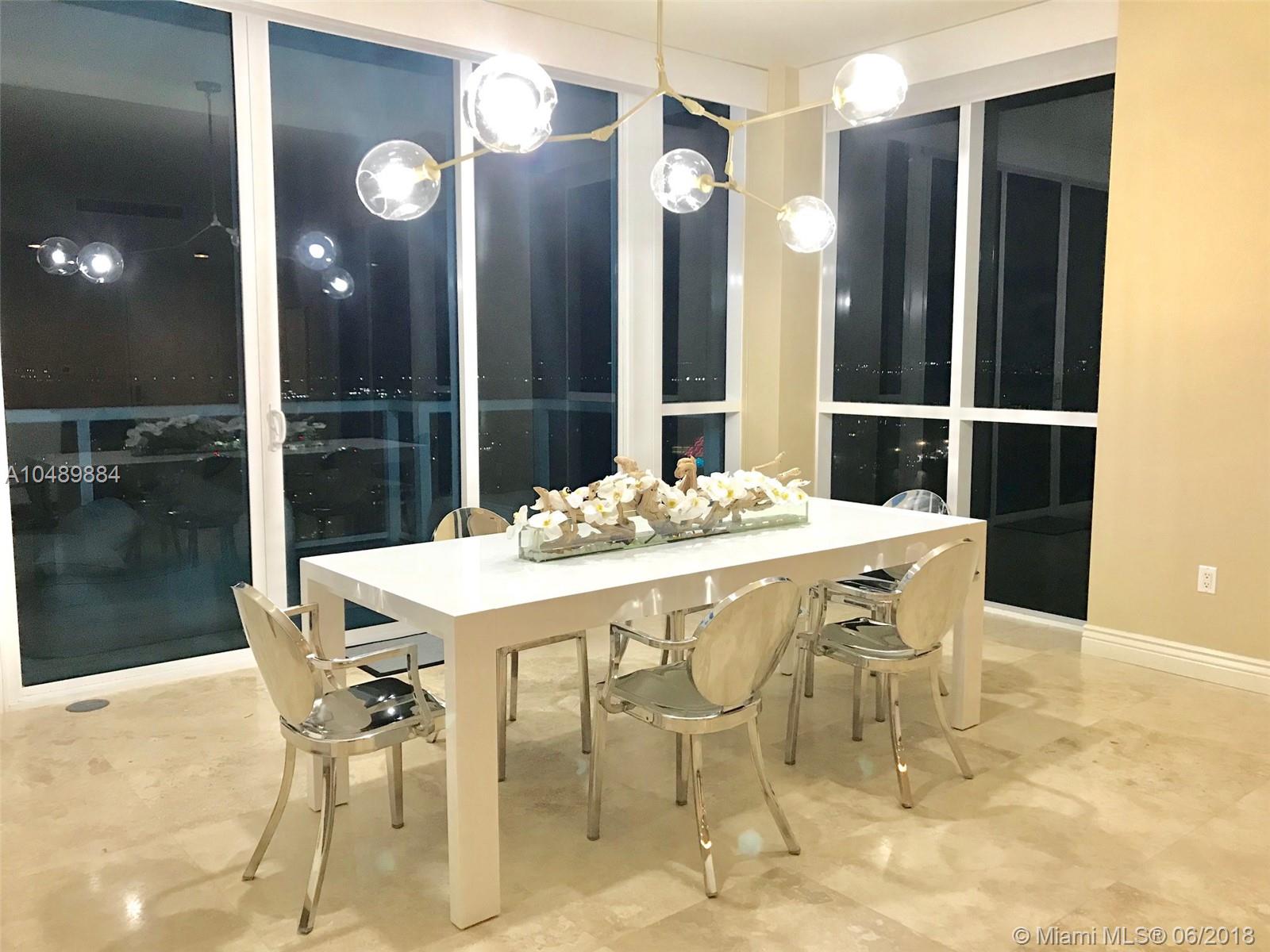 CONTINUUM ON SOUTH BEACH - Residential