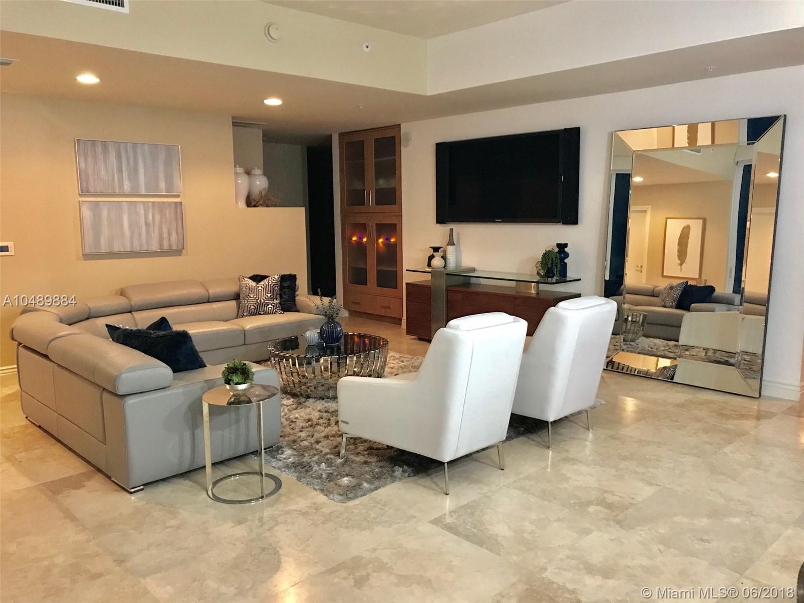 CONTINUUM ON SOUTH BEACH - Residential