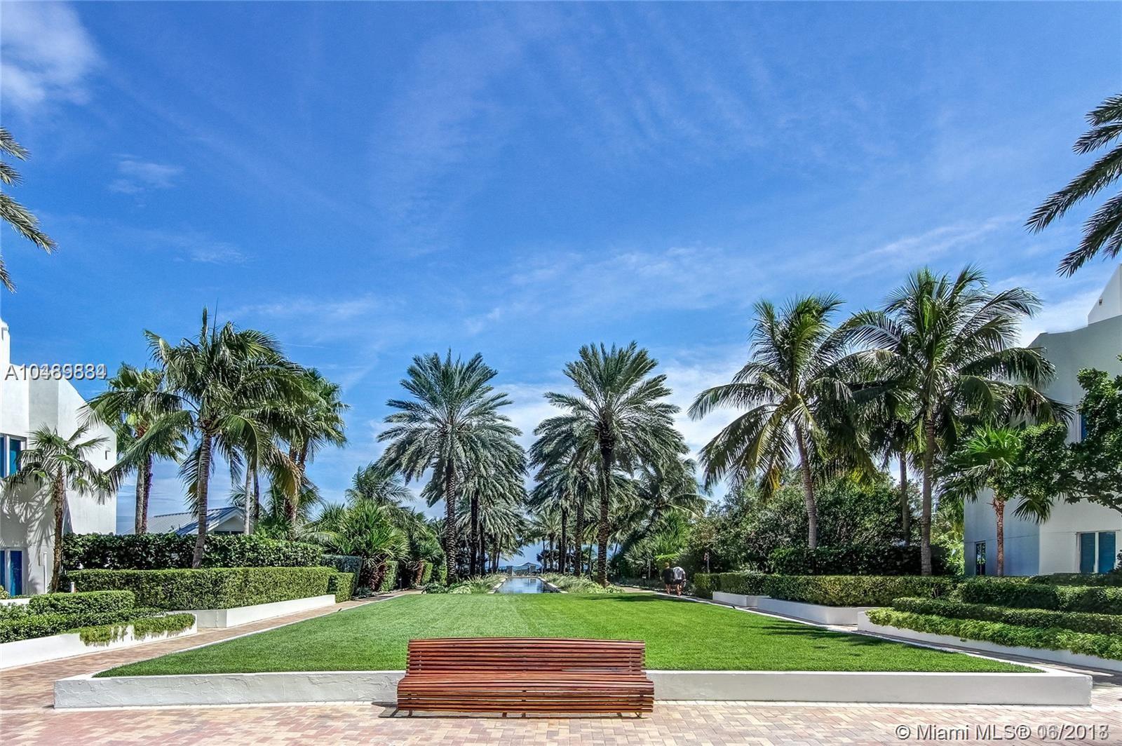 CONTINUUM ON SOUTH BEACH - Residential