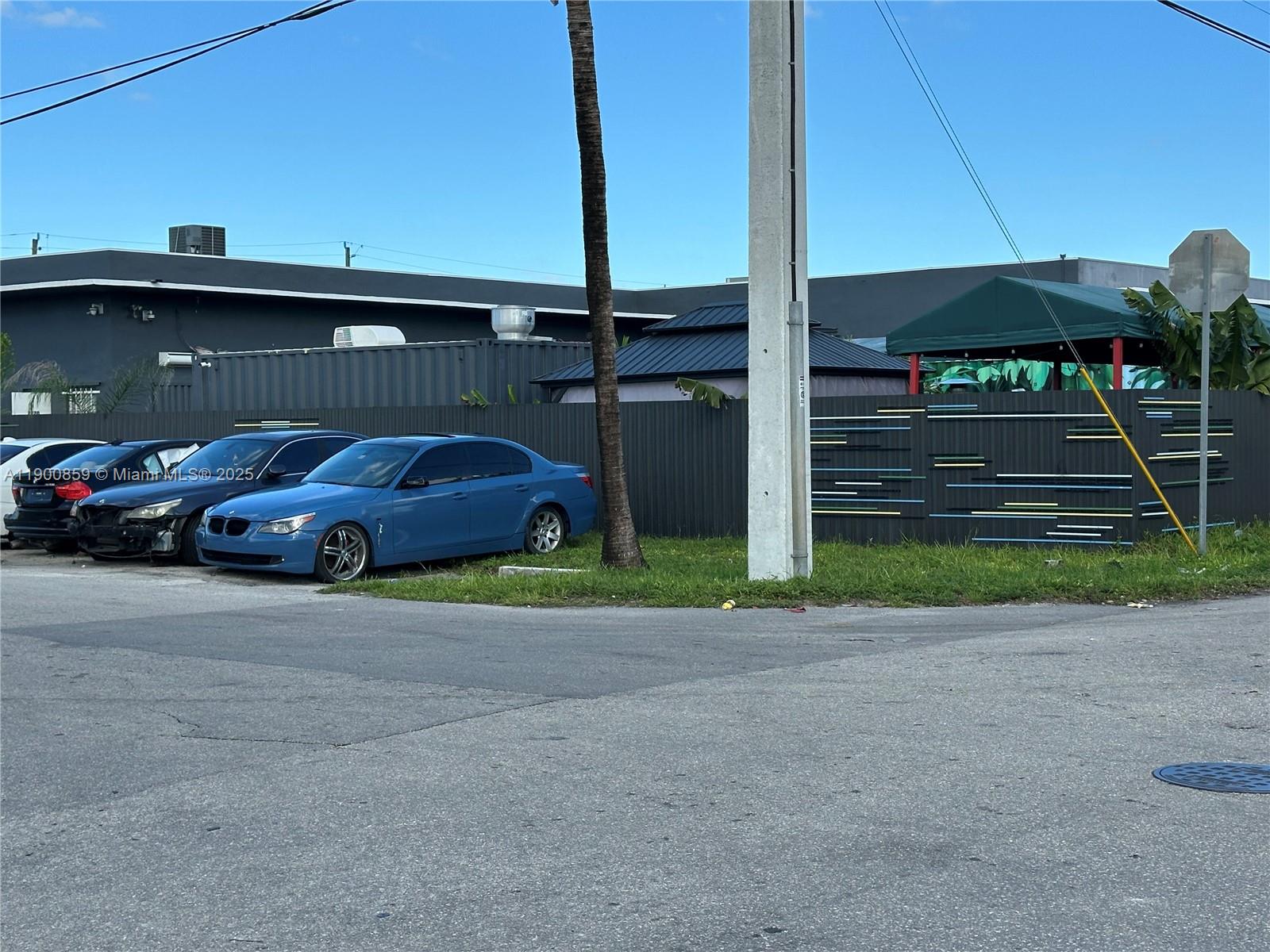 2220 SW 60th Ter
