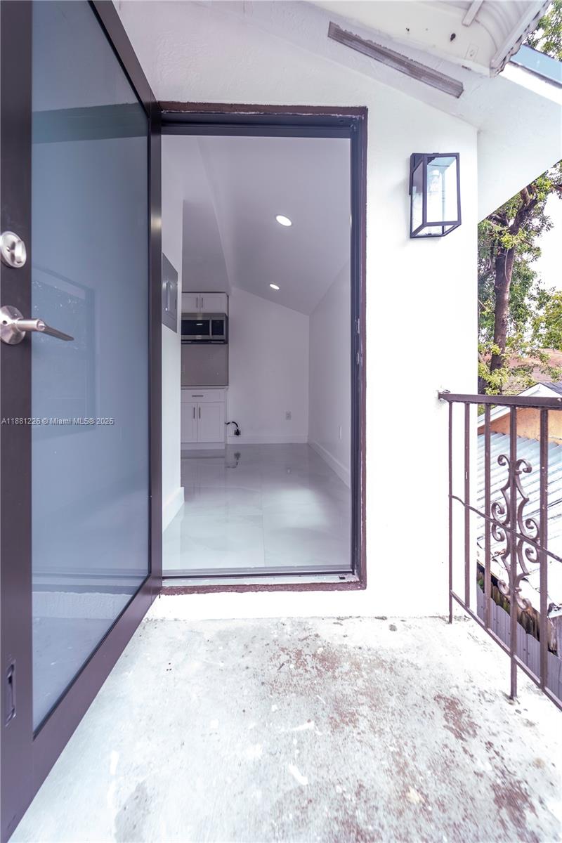 BELLEVUE SUB - Residential Lease