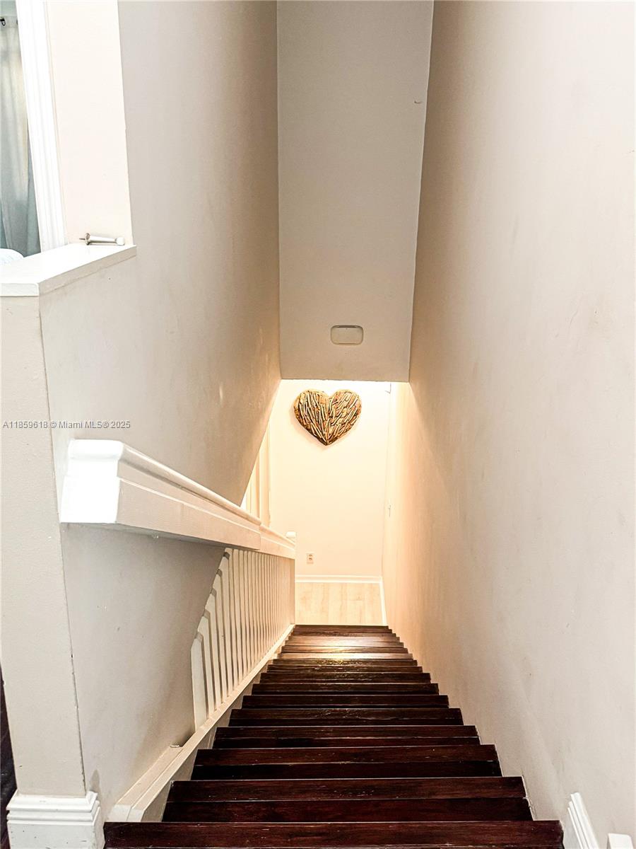 SECTORS 3 & 4 BOUNDARY PL - Residential Lease