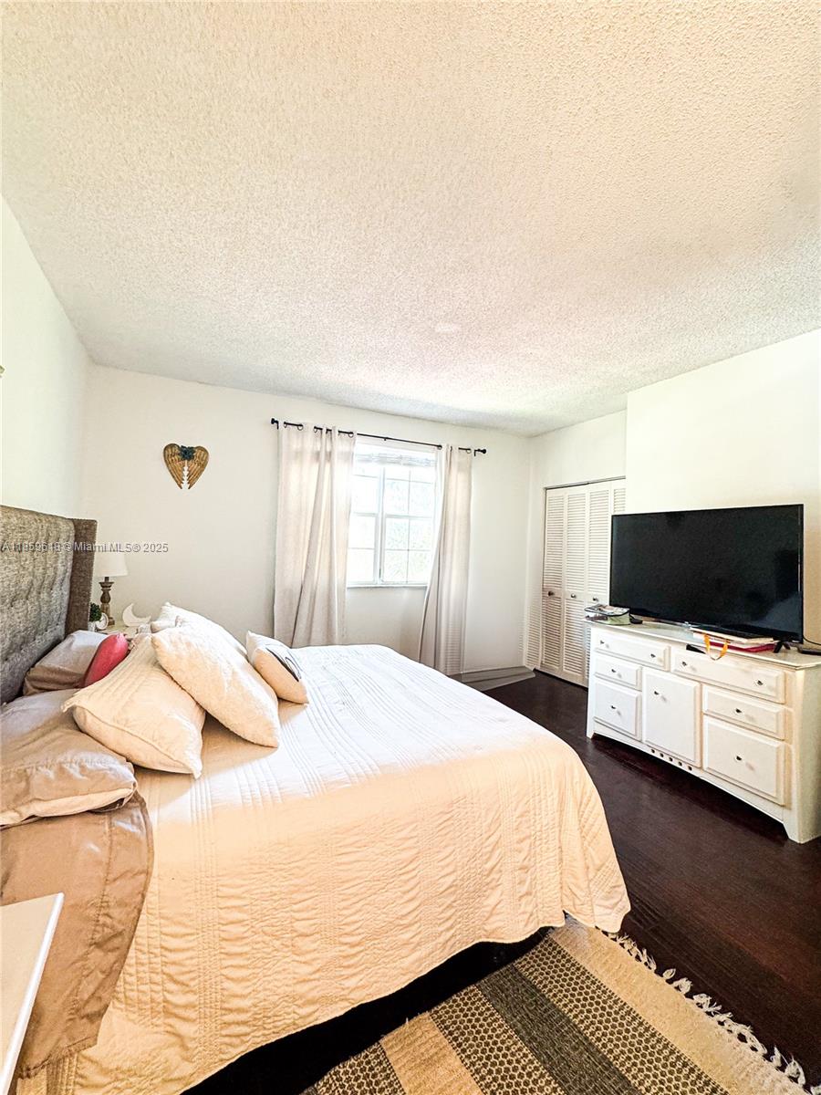 SECTORS 3 & 4 BOUNDARY PL - Residential Lease