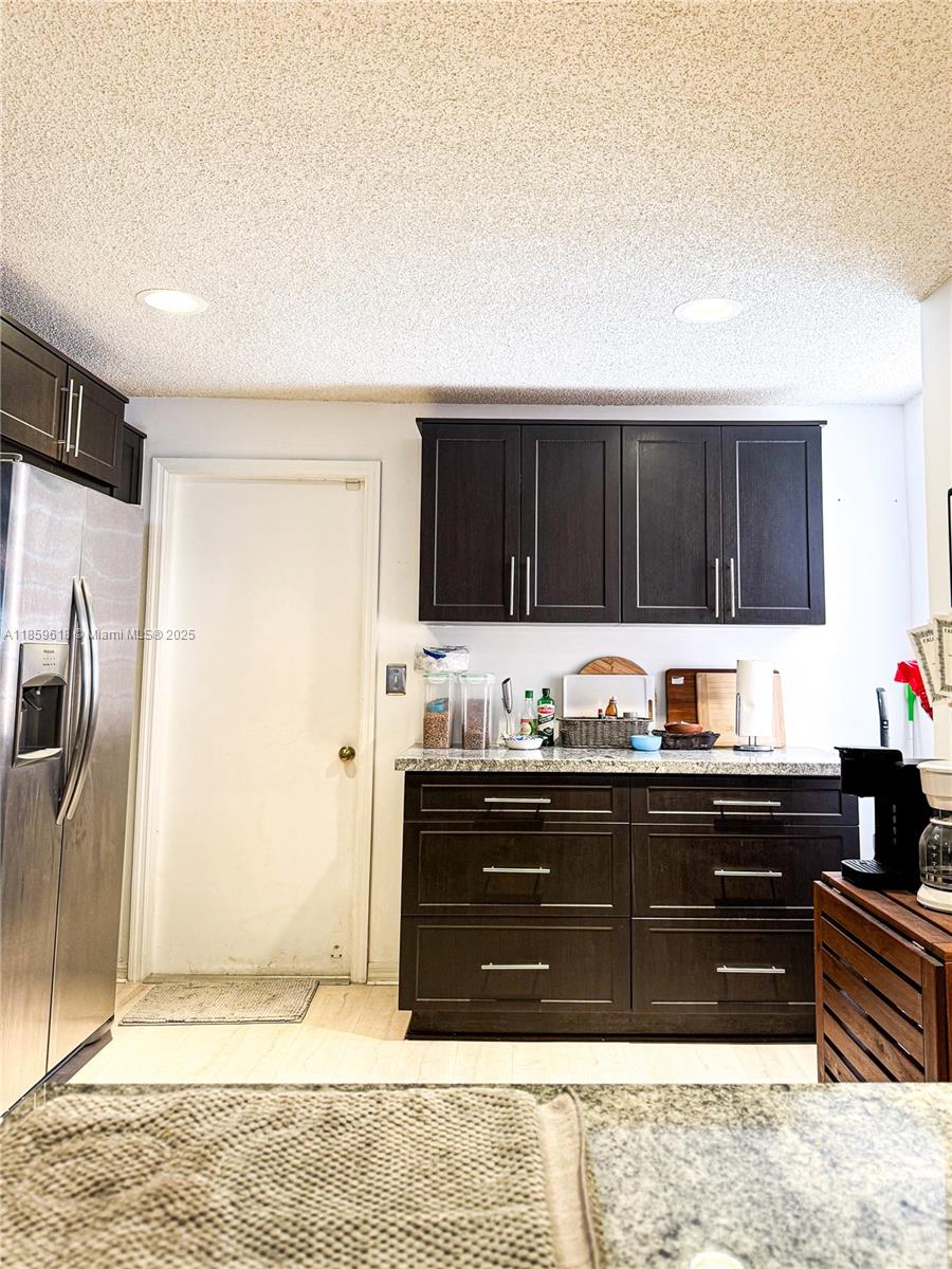 SECTORS 3 & 4 BOUNDARY PL - Residential Lease