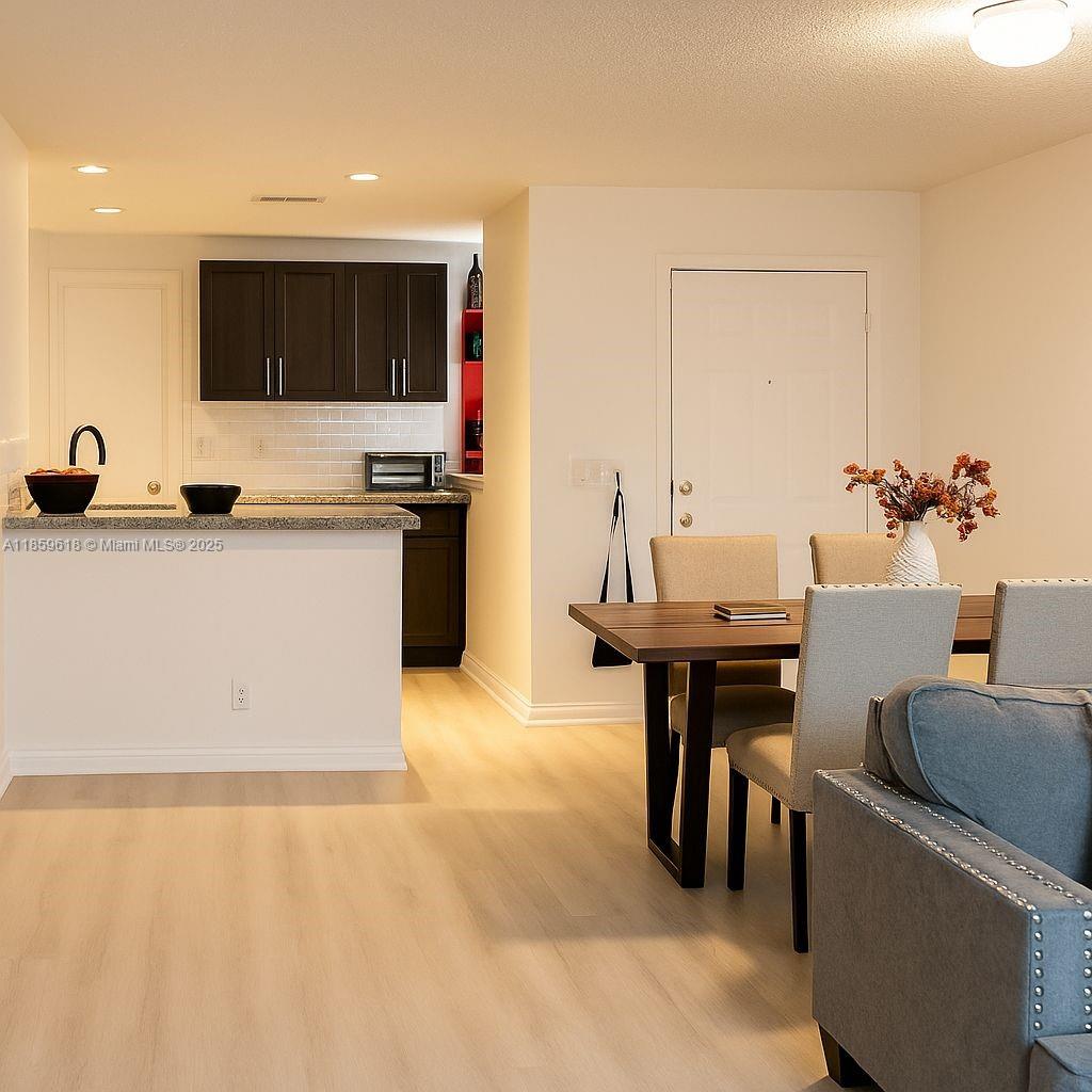 SECTORS 3 & 4 BOUNDARY PL - Residential Lease