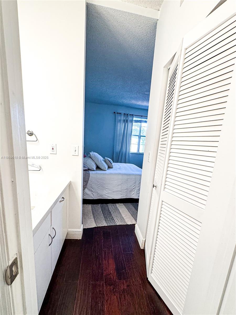 SECTORS 3 & 4 BOUNDARY PL - Residential Lease