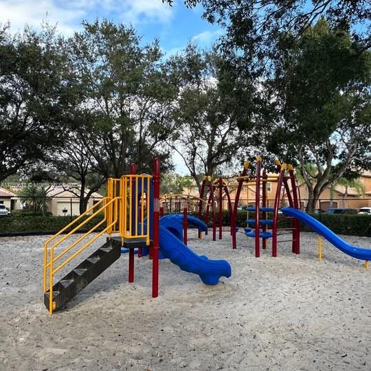 SECTORS 3 & 4 BOUNDARY PL - Residential Lease