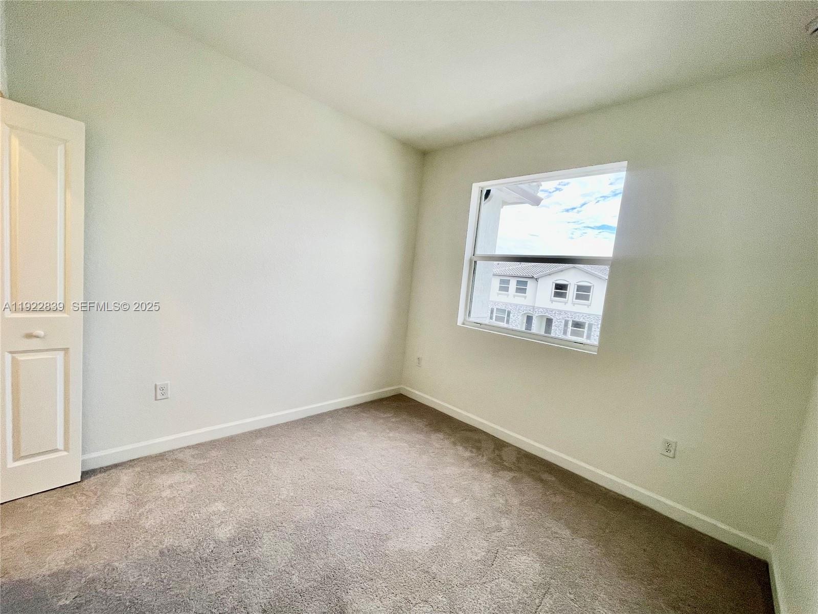 LE JARDIN - Residential Lease