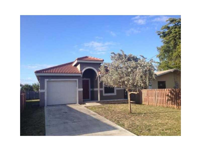 3/2 HUD Home. Great condition spacious house with tile and carpet floors, walk-in closet. Located near schools, park, shopping, dining and main roads. See attachments and HUDhomeStore website Case# 095-134976 for more details and PCR report. Property sol d "as-is". Information deemed reliable but not guaranteed.