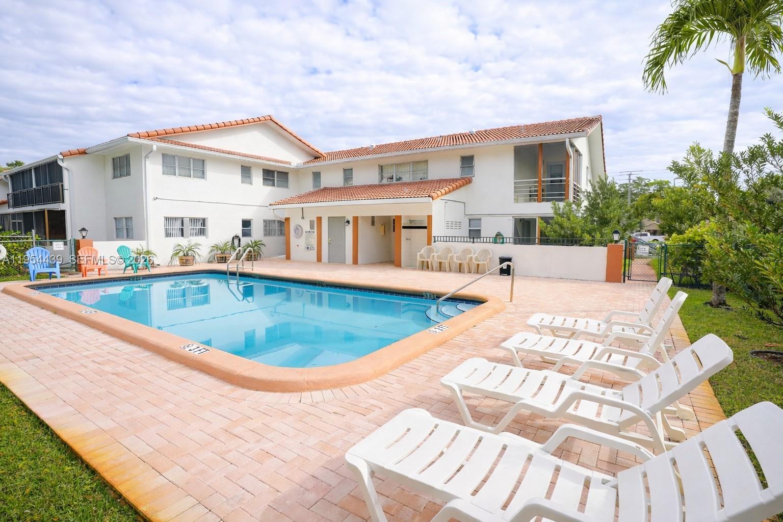 VILLAS AT CORAL SPRINGS - Residential