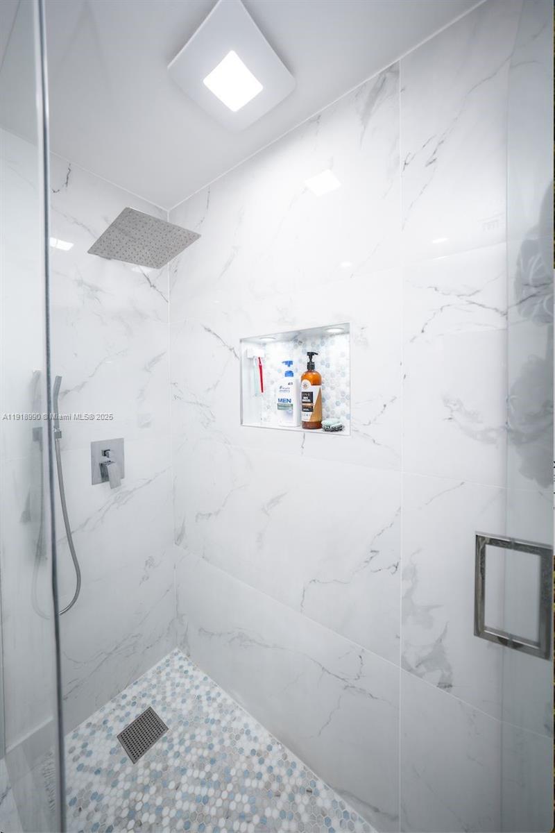 WEITZER SERENA LAKES WEST - Residential Lease