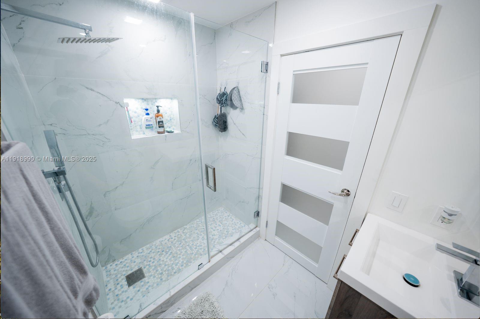 WEITZER SERENA LAKES WEST - Residential Lease