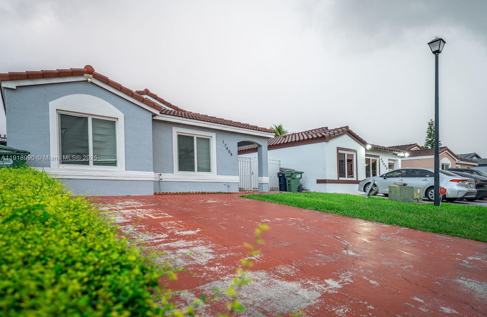 WEITZER SERENA LAKES WEST - Residential Lease