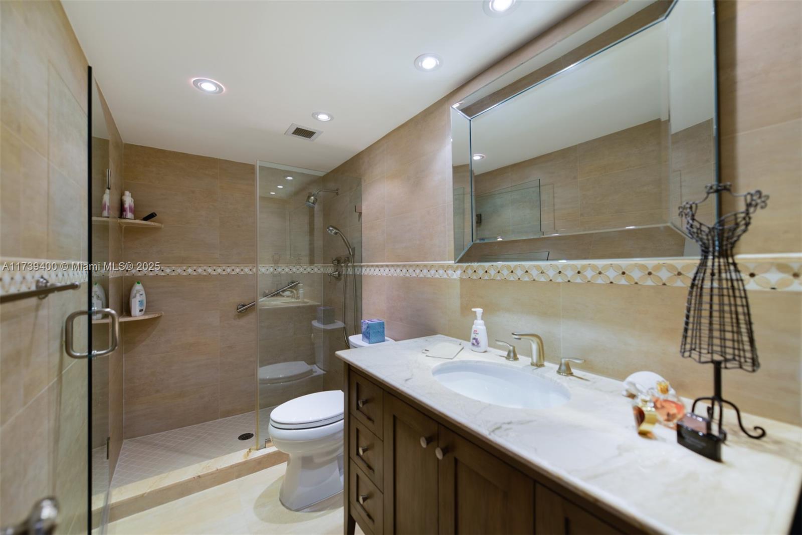 HEMISPHERES CONDO - Residential