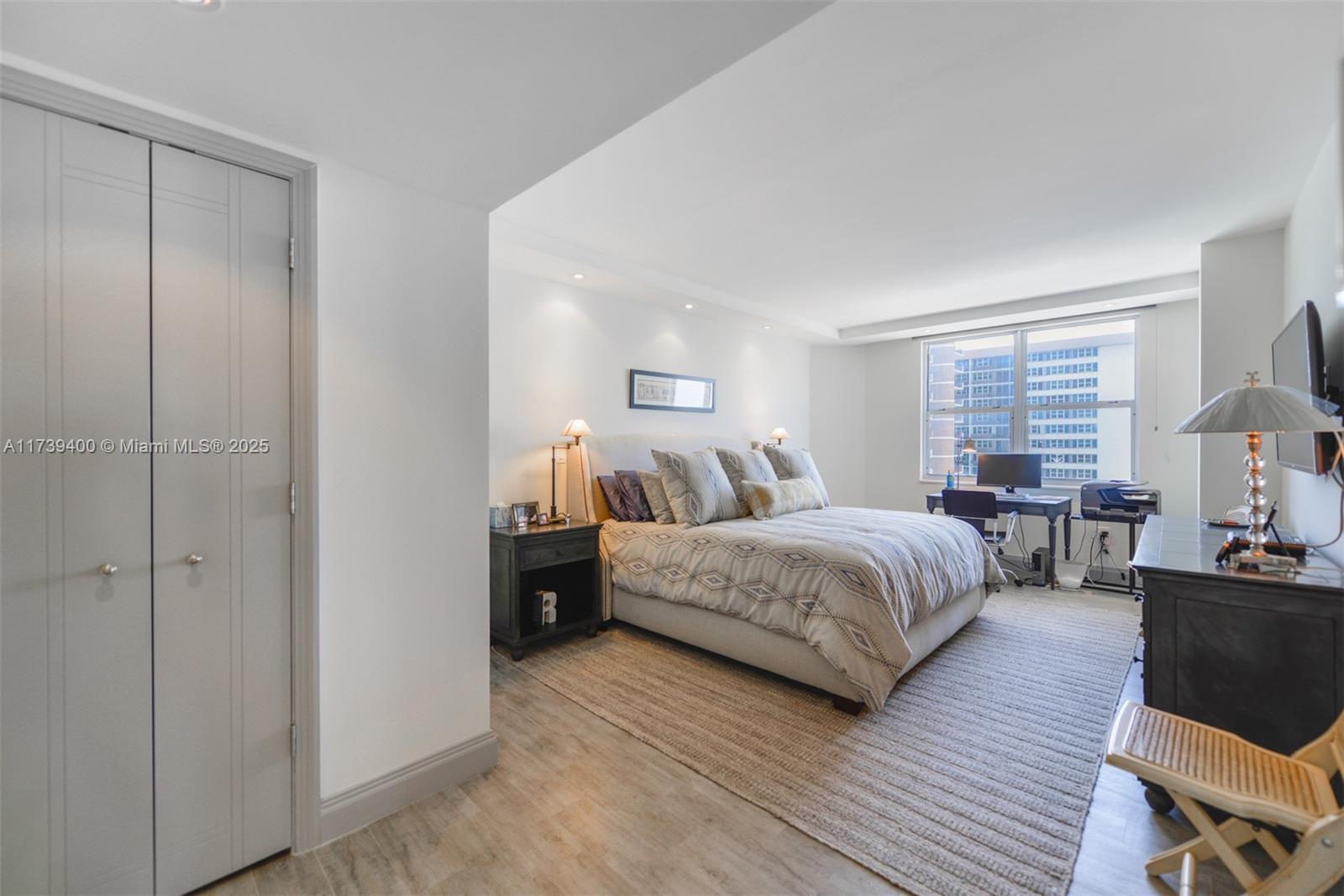 HEMISPHERES CONDO - Residential