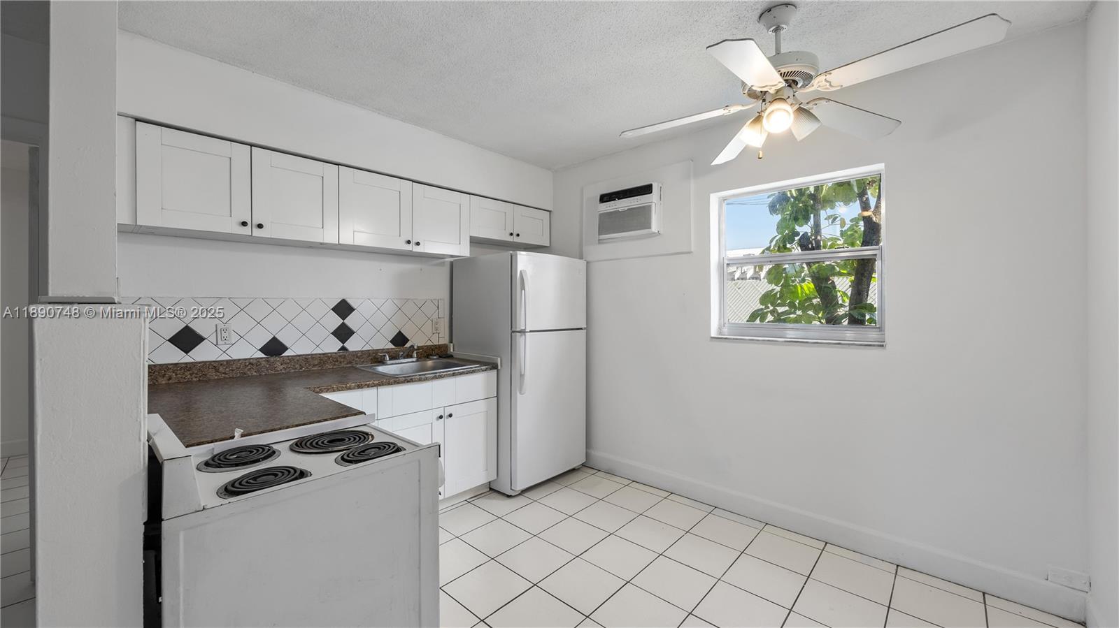 CROISSANT PARK DIXIE CUT- - Residential Lease