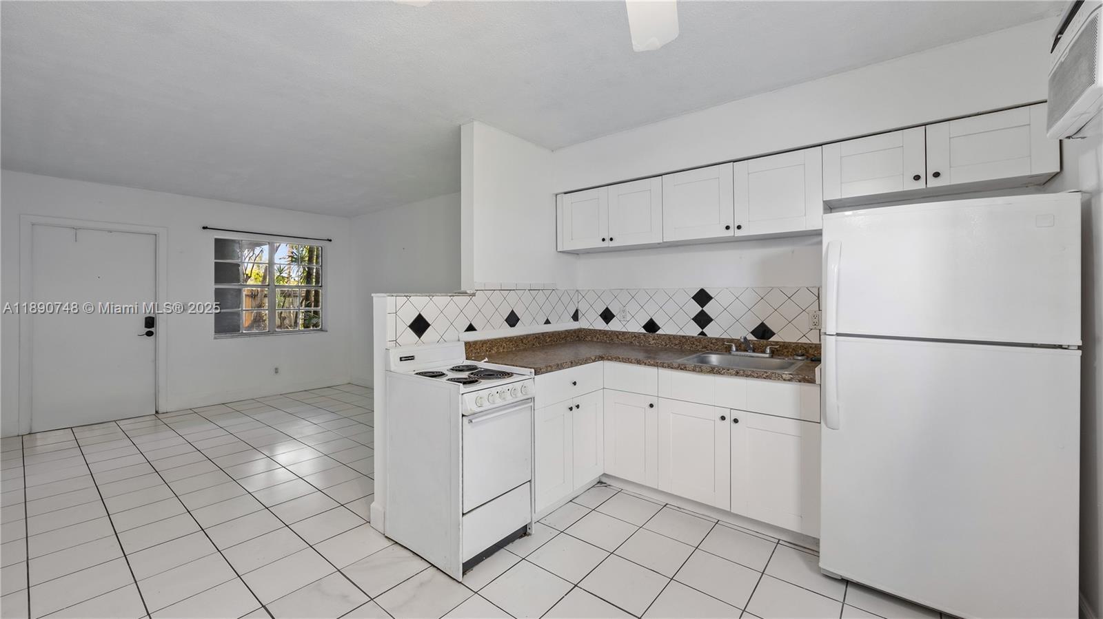 CROISSANT PARK DIXIE CUT- - Residential Lease