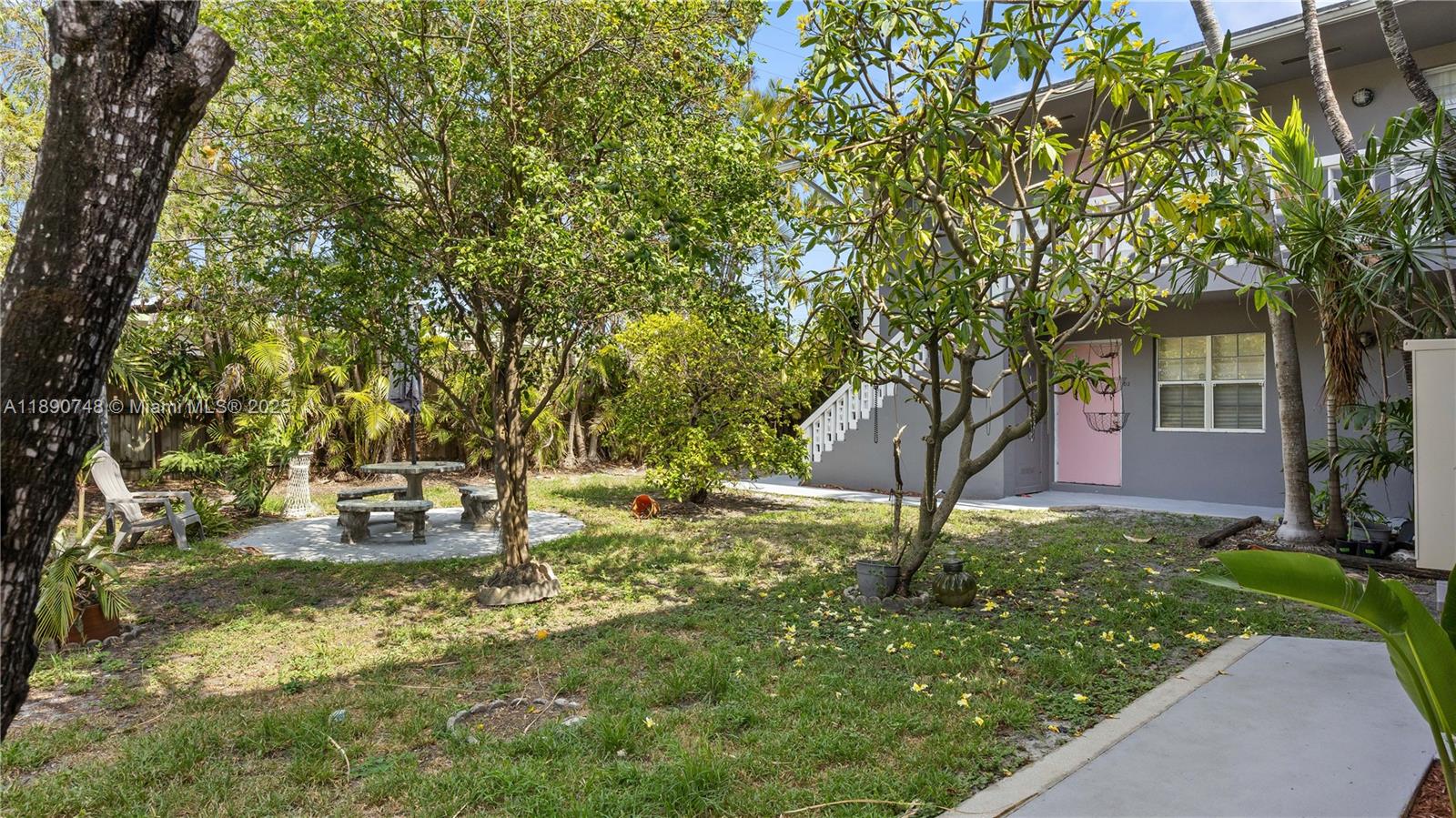 CROISSANT PARK DIXIE CUT- - Residential Lease
