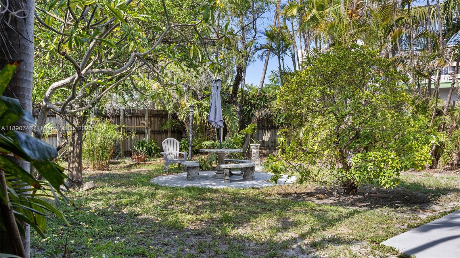 CROISSANT PARK DIXIE CUT- - Residential Lease