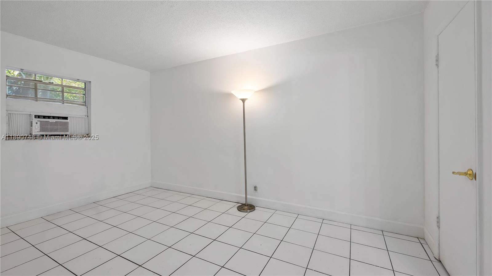 CROISSANT PARK DIXIE CUT- - Residential Lease