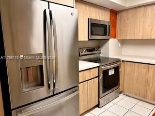 2655 Collins Ave 1710