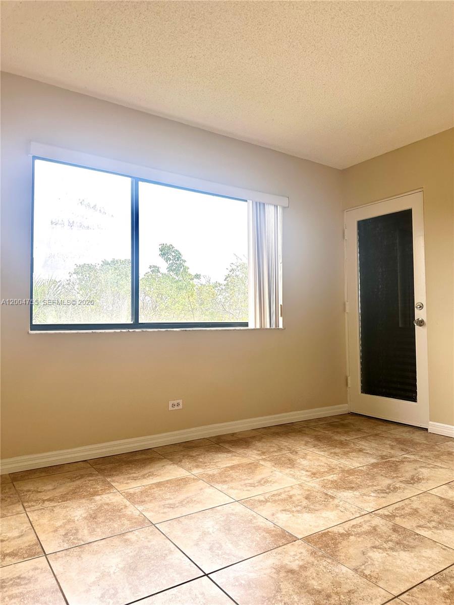 SEC 44 ATRIUMS AT SNAPPER - Residential