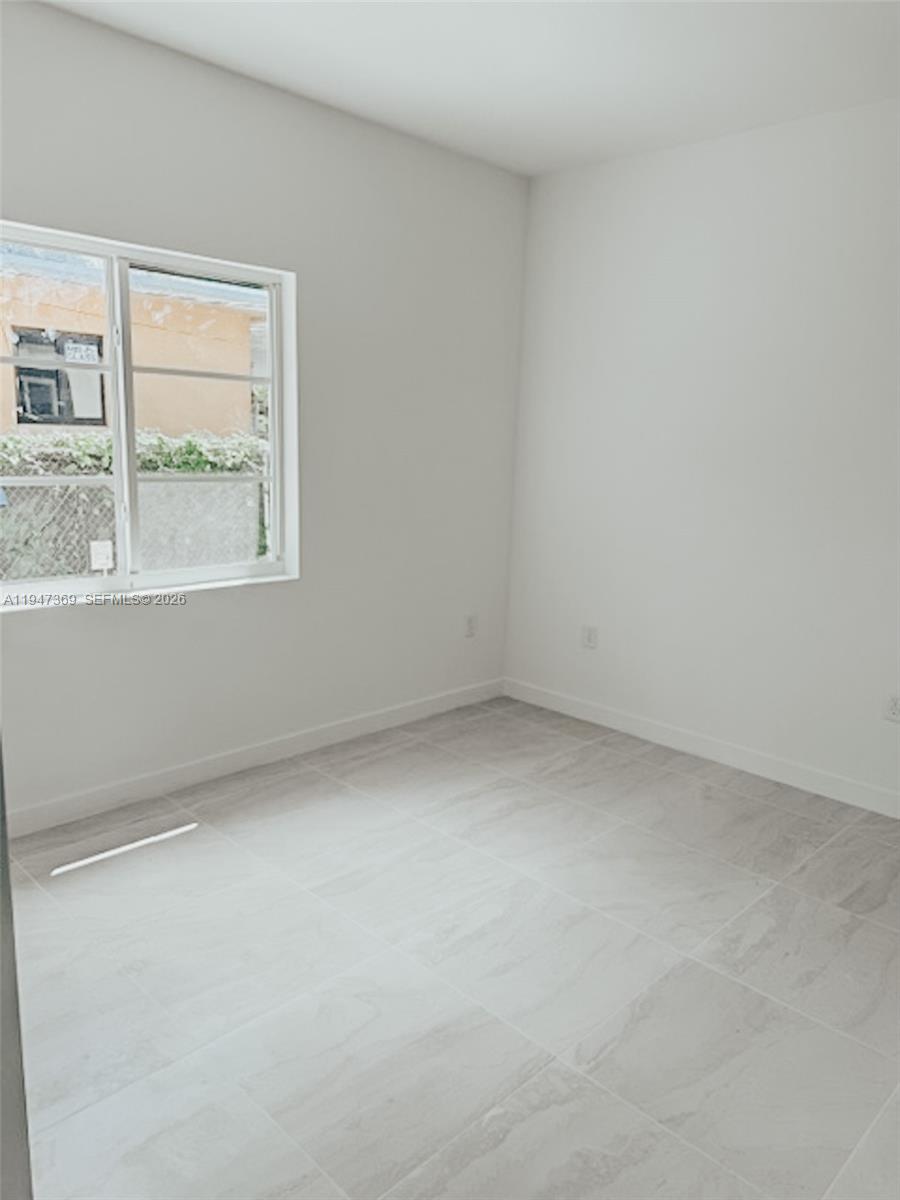 PALM AVE HEIGHTS - Residential Income