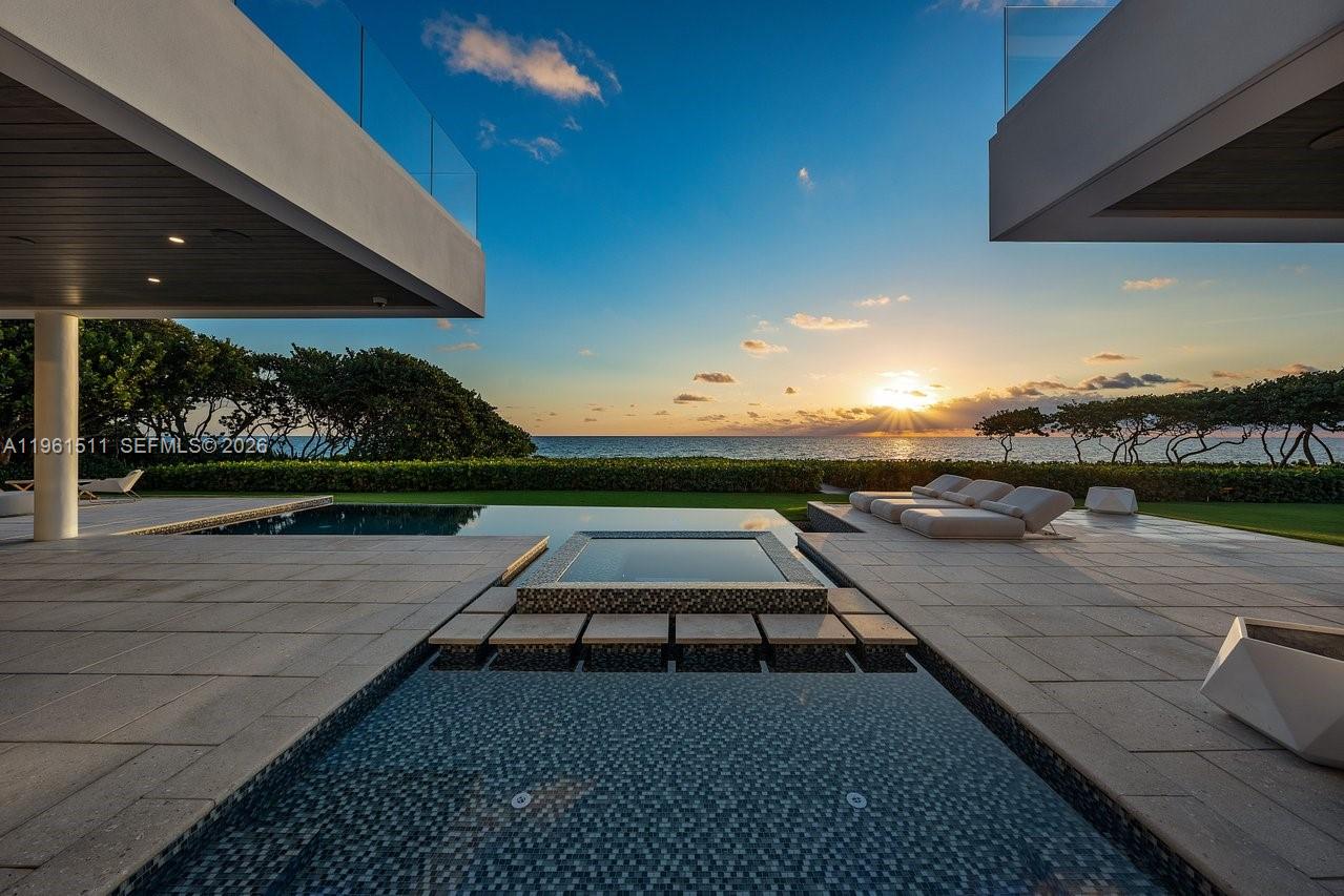 HILLSBORO MILE - Residential