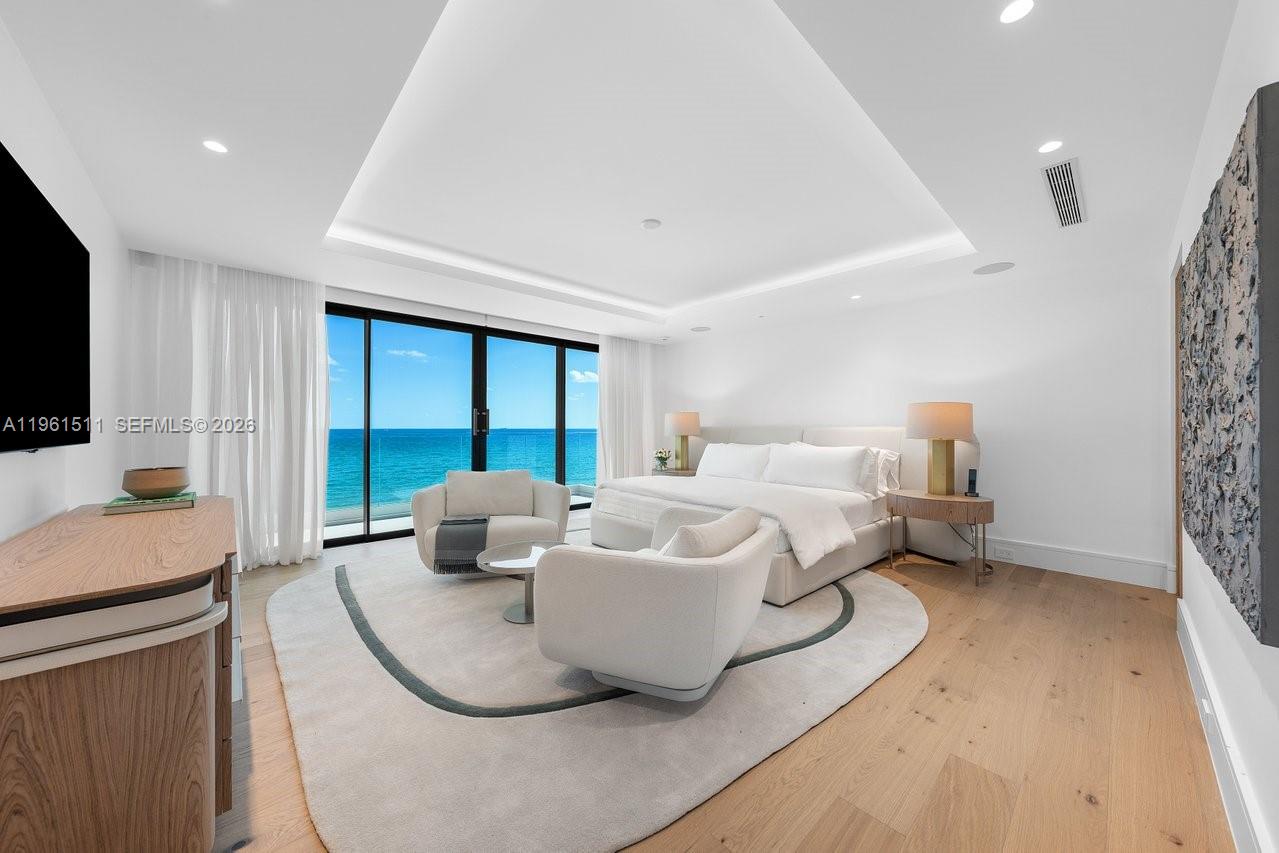 HILLSBORO MILE - Residential