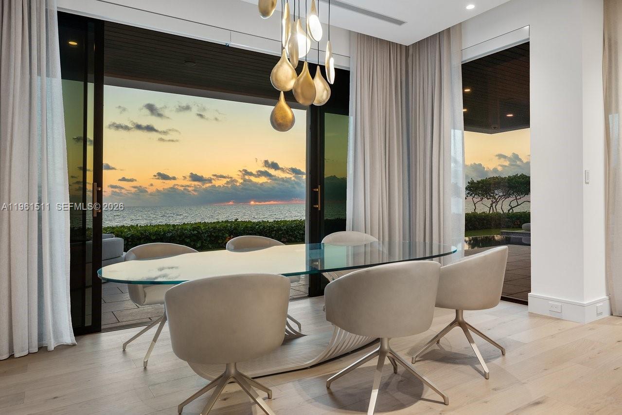 HILLSBORO MILE - Residential