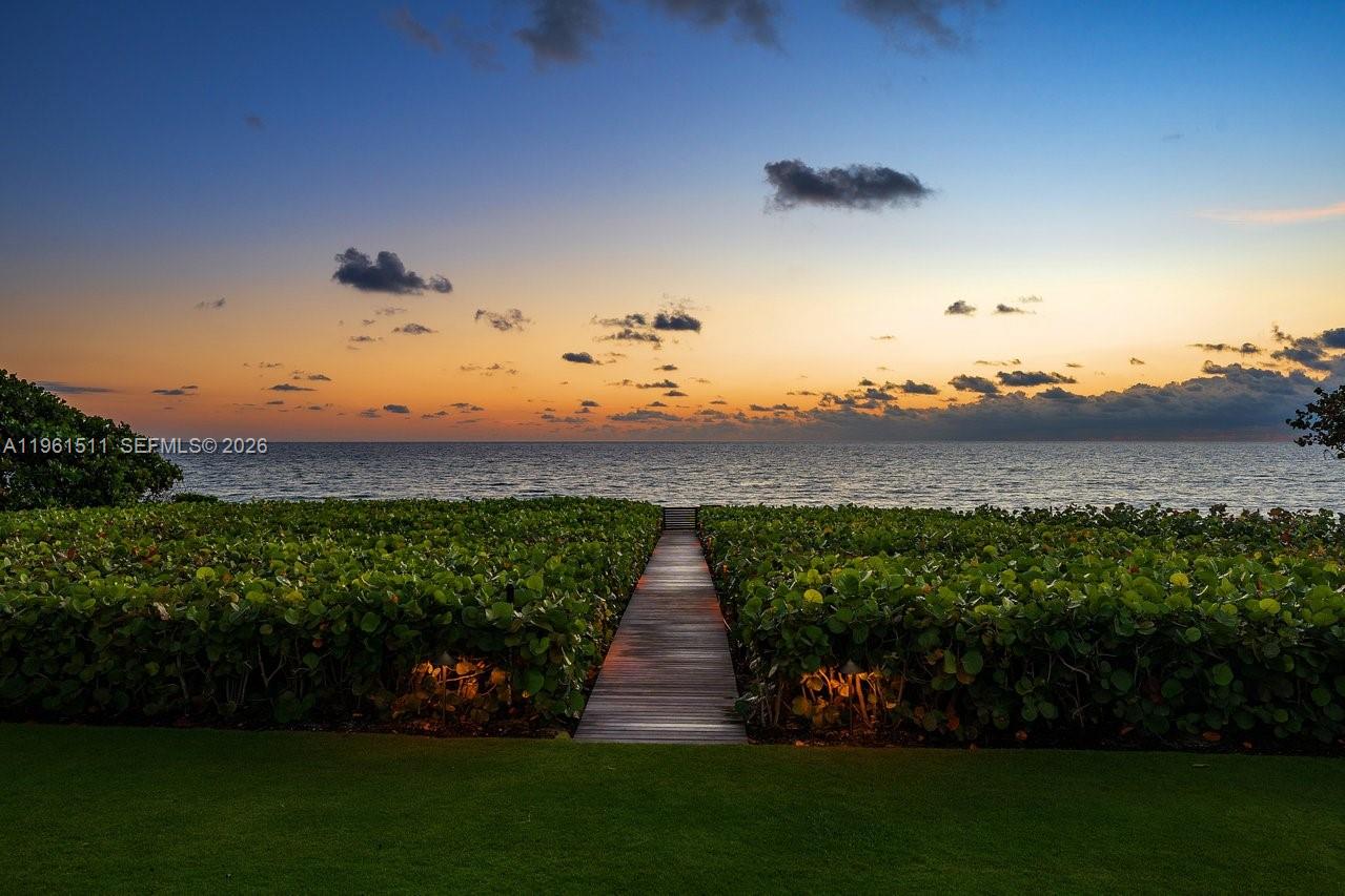 HILLSBORO MILE - Residential