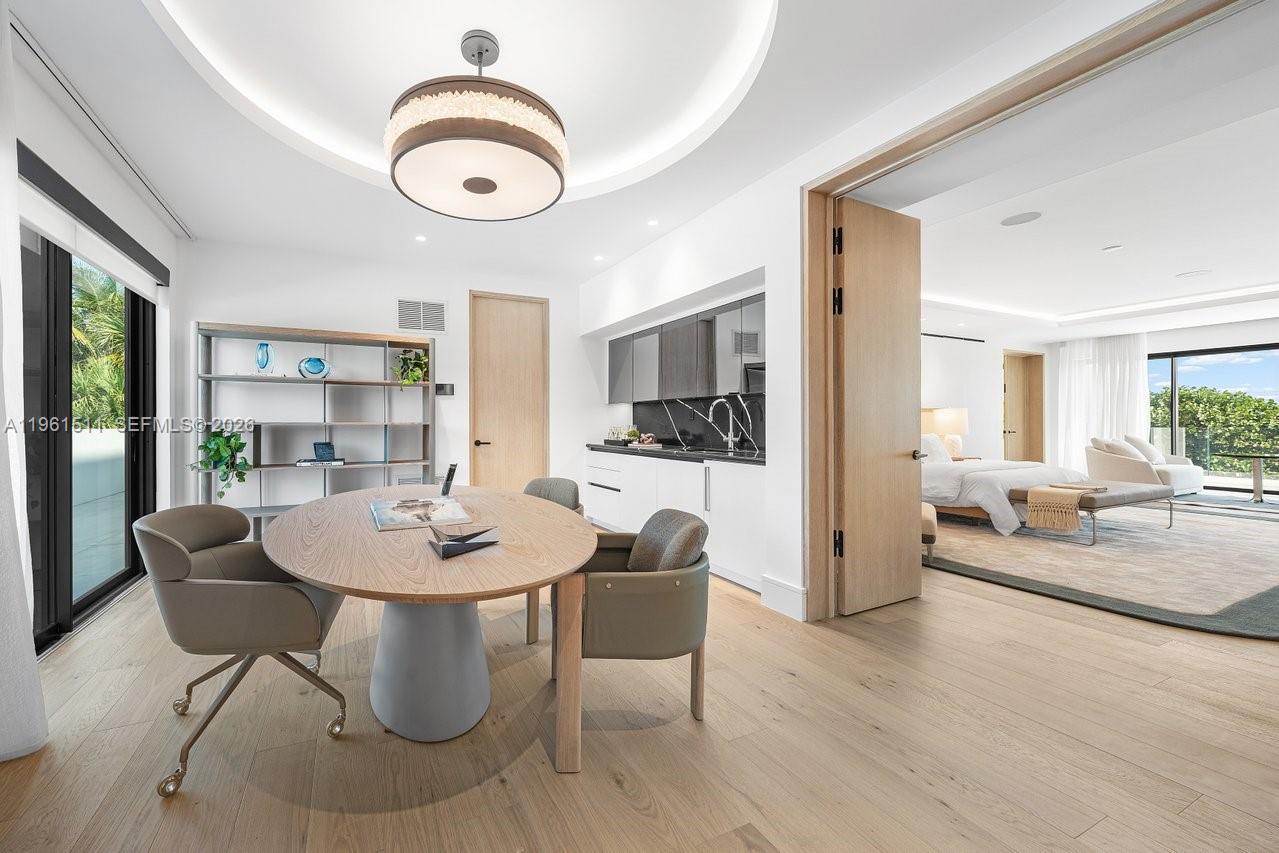 HILLSBORO MILE - Residential