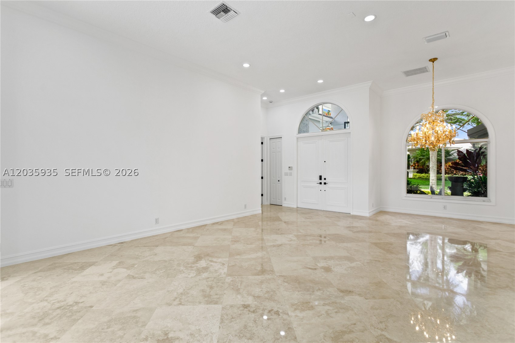 11021 Redhawk St