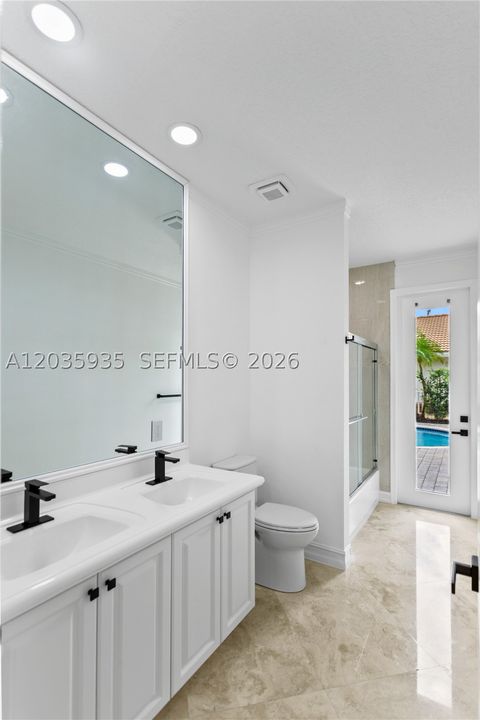 Tiny photo for 11021 Redhawk St, Plantation, FL 33324 (MLS # A12035935)