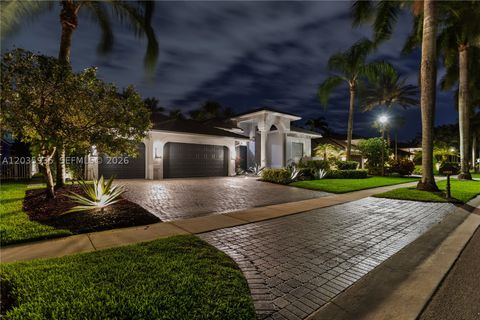 Tiny photo for 11021 Redhawk St, Plantation, FL 33324 (MLS # A12035935)